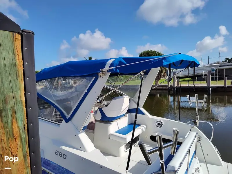 Slide: The Image of 1995 Carver 280 Sedan for sale in Naples, FL - 68