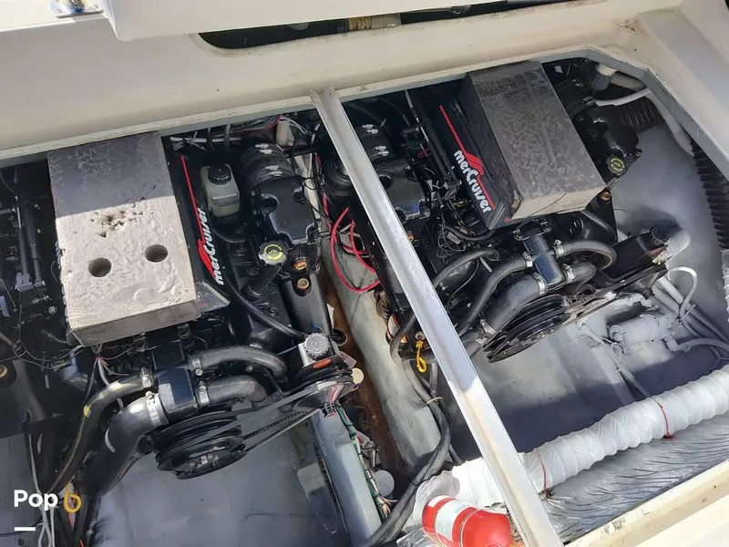 Slide: The Image of 1995 Carver 280 Sedan for sale in Naples, FL - 70