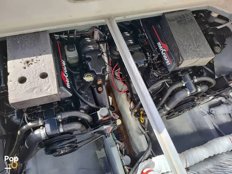 Slide: The Image of 1995 Carver 280 Sedan for sale in Naples, FL - 71