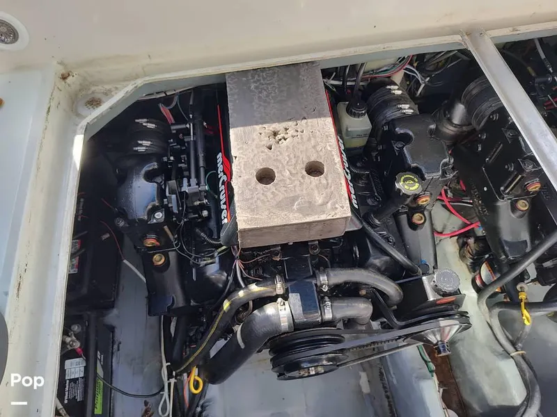 Slide: The Image of 1995 Carver 280 Sedan for sale in Naples, FL - 72