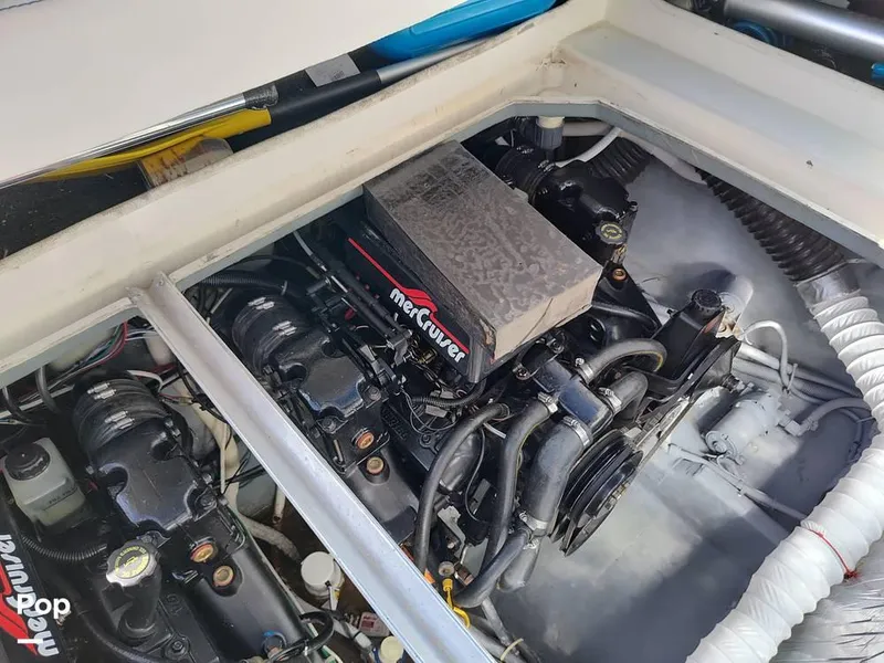 Slide: The Image of 1995 Carver 280 Sedan for sale in Naples, FL - 73