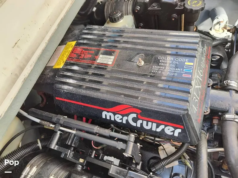 Slide: The Image of 1995 Carver 280 Sedan for sale in Naples, FL - 78