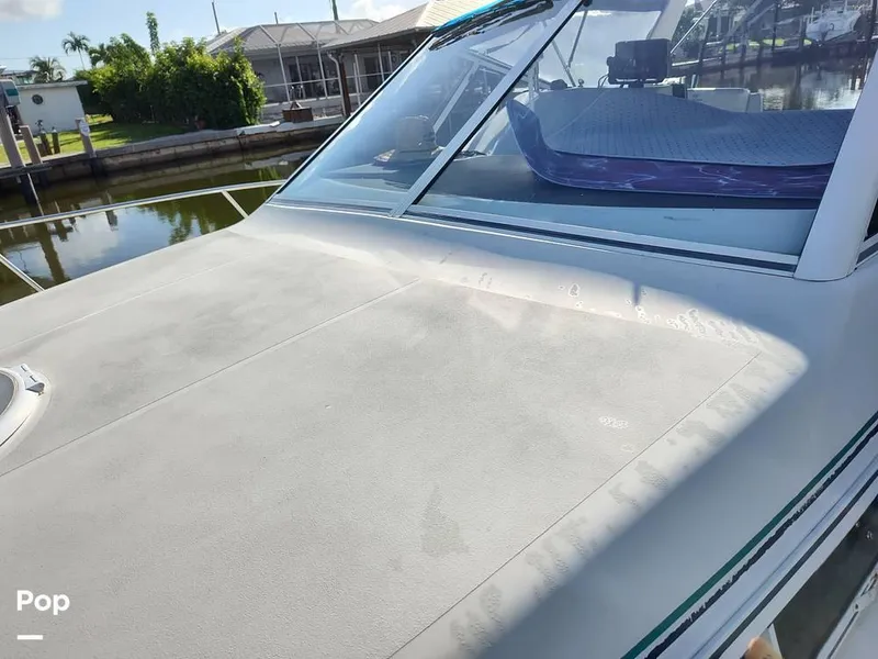 Slide: The Image of 1995 Carver 280 Sedan for sale in Naples, FL - 8