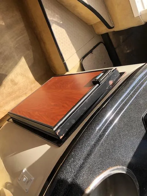 Slide: The Image of 2007 Monterey 250 Cruiser interior with wooden panel detail. - 22