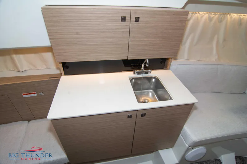 Slide: The Image of Jeanneau Leader 9.0 WA 2024 - 57