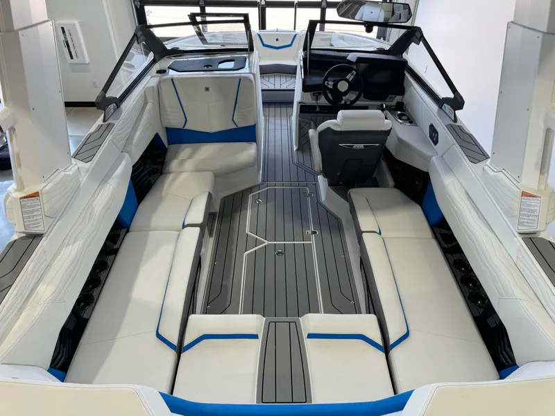 Slide: The Image of Nautique Super Air Nautique G23 2025 - 11
