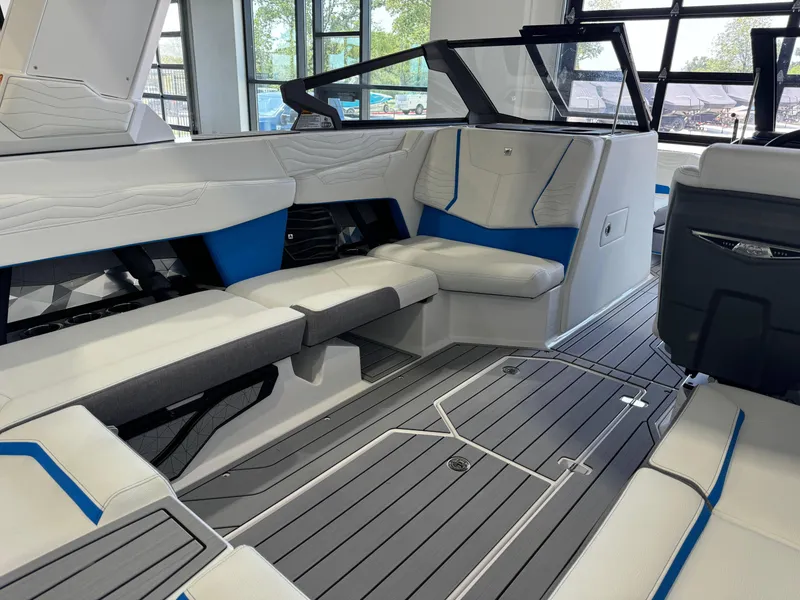 Slide: The Image of Nautique Super Air Nautique G23 2025 - 12