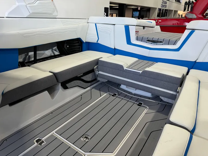 Slide: The Image of Nautique Super Air Nautique G23 2025 - 13