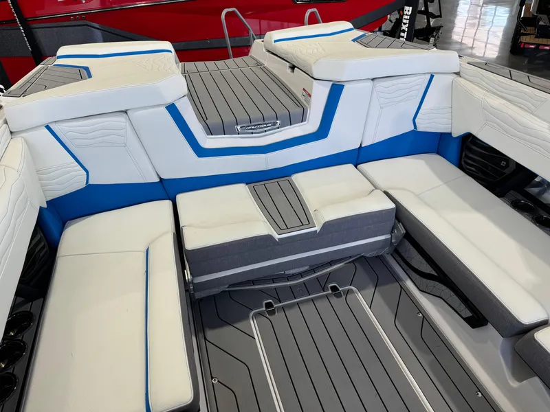 Slide: The Image of Nautique Super Air Nautique G23 2025 - 14