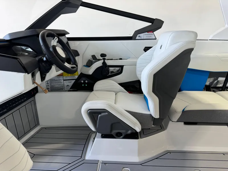 Slide: The Image of Nautique Super Air Nautique G23 2025 - 21