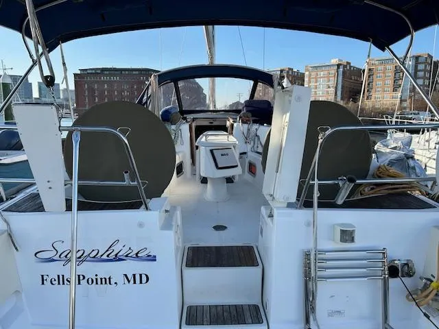 Slide: The Image of 2009 Beneteau Oceanis 40 sailboat docked at Fells Point, MD marina. - 4