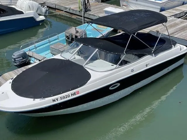 Slide: The Image of Bayliner 24 Sun Deck 2003 - 0