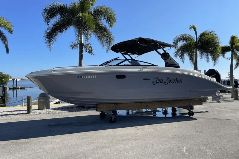 Slide: The Image of Sea Ray 270 SDX OB OUTBOARD 2021 - 3