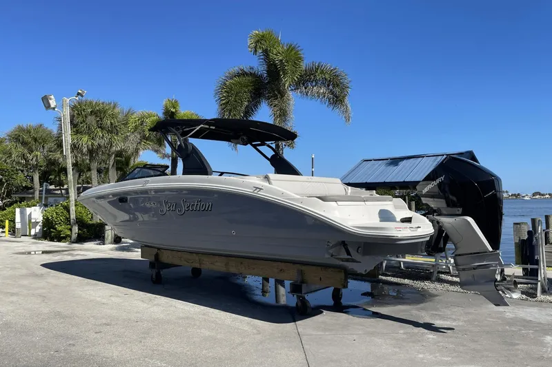 Slide: The Image of Sea Ray 270 SDX OB OUTBOARD 2021 - 32