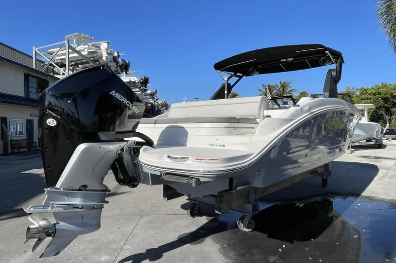 Slide: The Image of Sea Ray 270 SDX OB OUTBOARD 2021 - 6