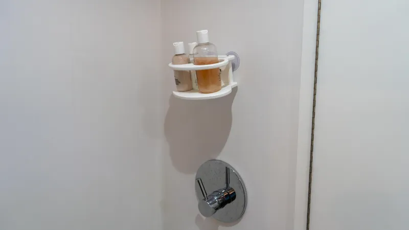 Slide: The Image of Front Runner 47 Center Console 2023 - 60