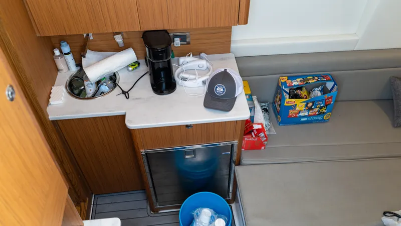 Slide: The Image of Front Runner 47 Center Console 2023 - 62