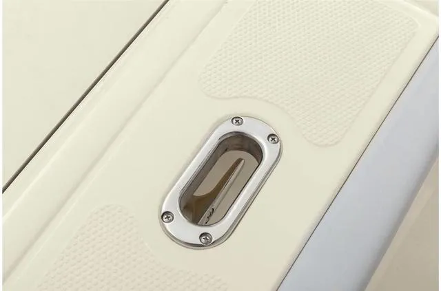 Slide: The Image of Mako 214 Center Console 2022 - 37