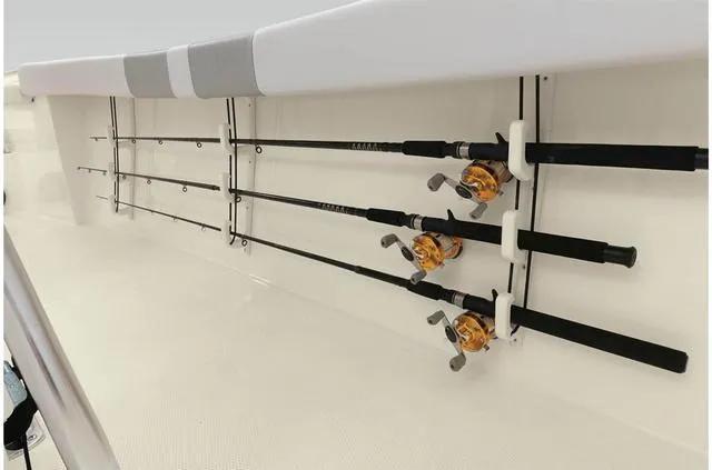 Slide: The Image of Mako 214 Center Console 2022 - 54