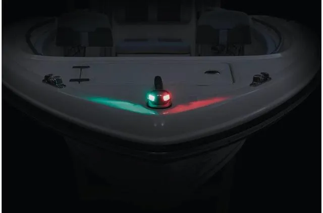 Slide: The Image of Mako 214 Center Console 2022 - 68