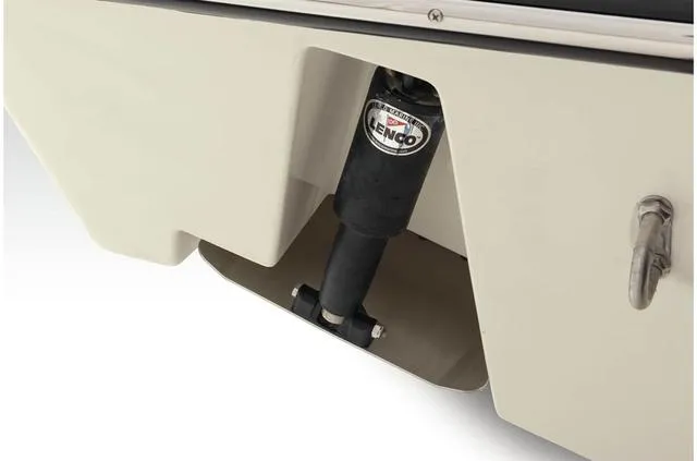 Slide: The Image of Mako 214 Center Console 2022 - 73