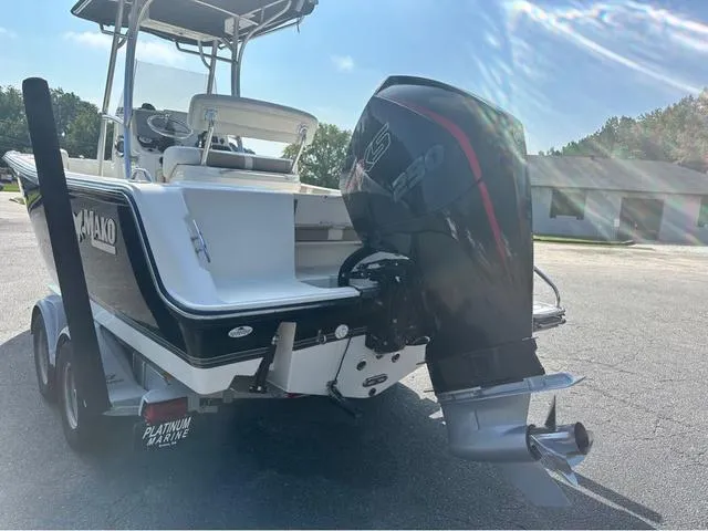 Slide: The Image of Mako 214 Center Console 2022 - 79