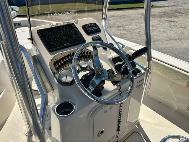 Slide: The Image of Mako 214 Center Console 2022 - 96