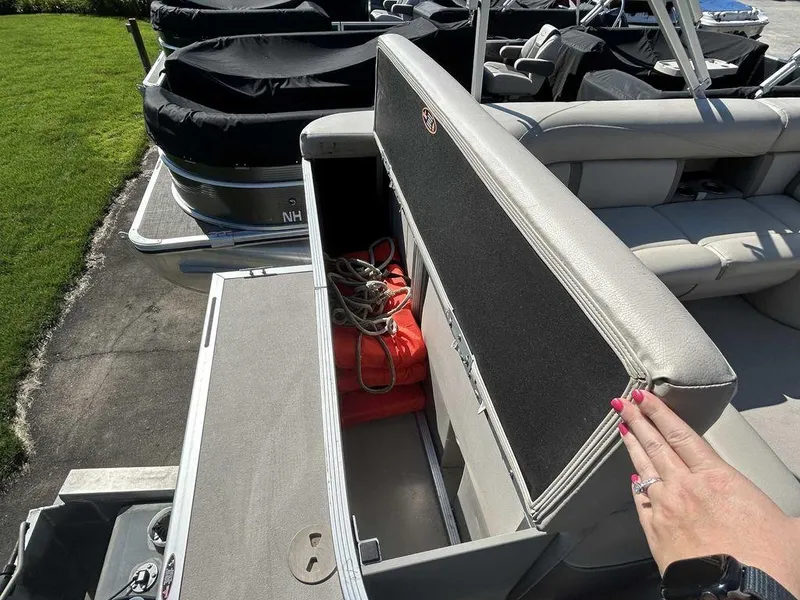 Slide: The Image of Harris 200 Cruiser 2017 - 4