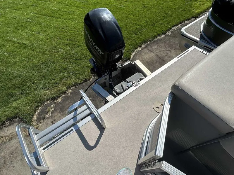 Slide: The Image of Harris 200 Cruiser 2017 - 5