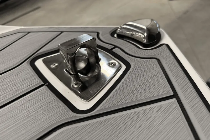 Slide: The Image of Nautique Super Air Nautique S21 2025 - 79