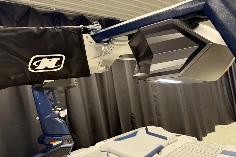 Slide: The Image of Nautique Super Air Nautique S21 2025 - 81