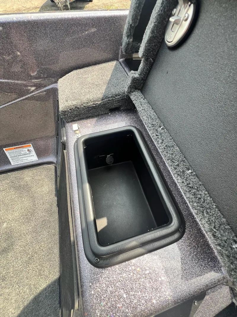 Slide: The Image of Skeeter ZX 200 2025 - 3