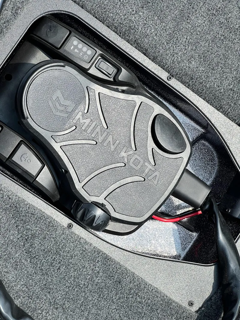 Slide: The Image of Skeeter ZX 200 2025 - 34