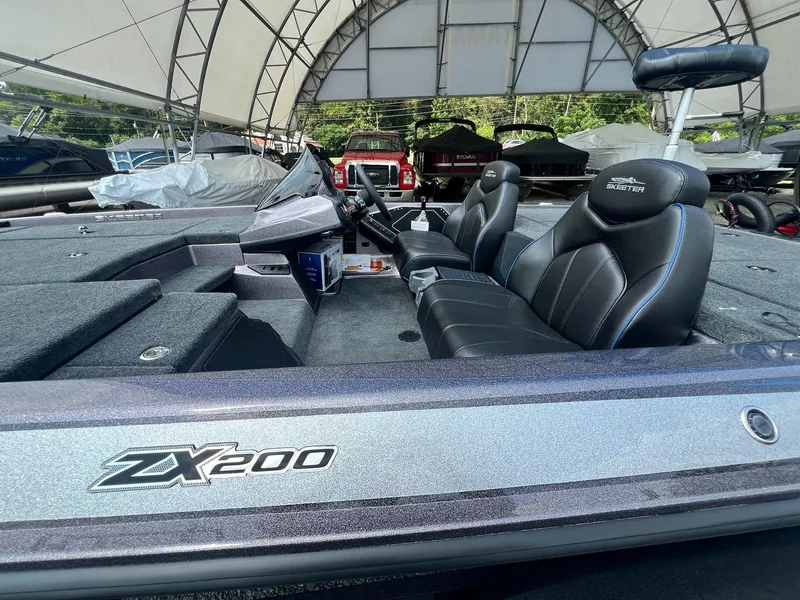 Slide: The Image of Skeeter ZX 200 2025 - 39