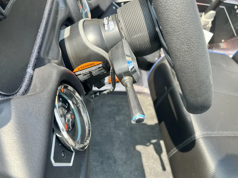 Slide: The Image of Skeeter ZX 200 2025 - 40