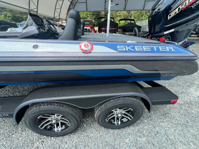 Slide: The Image of Skeeter ZX 200 2025 - 41