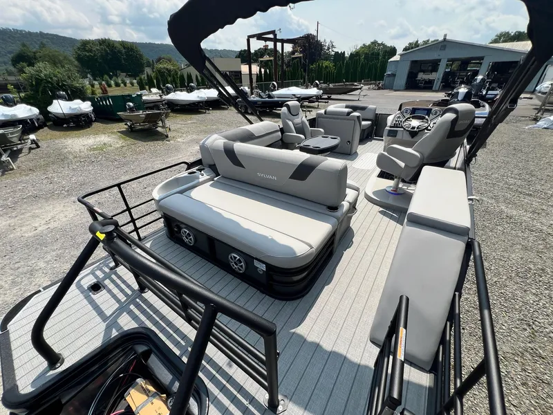 Slide: The Image of Sylvan L-3 CLZ DH Tritoon 2025 - 19