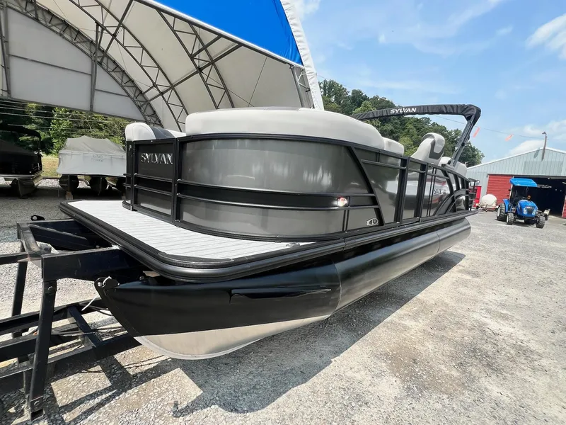 Slide: The Image of Sylvan L-3 CLZ DH Tritoon 2025 - 21