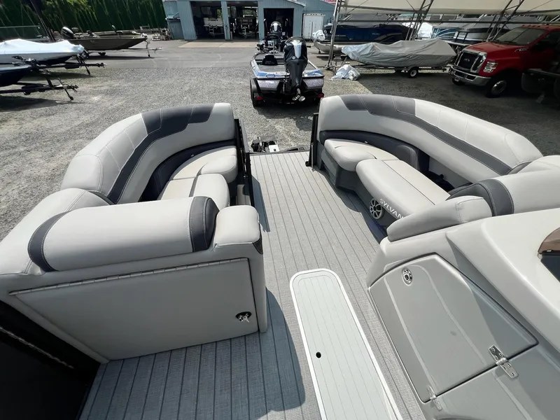 Slide: The Image of Sylvan L-3 CLZ DH Tritoon 2025 - 25