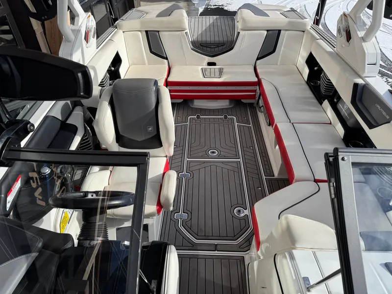 Slide: The Image of Nautique G23 2018 - 10