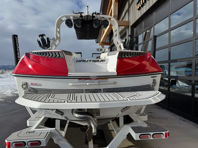 Slide: The Image of Nautique G23 2018 - 6