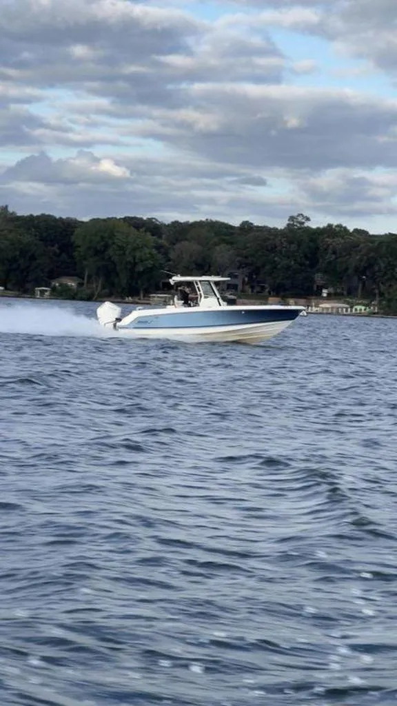 Slide: The Image of Boston Whaler 280 Outrage 2023 - 1