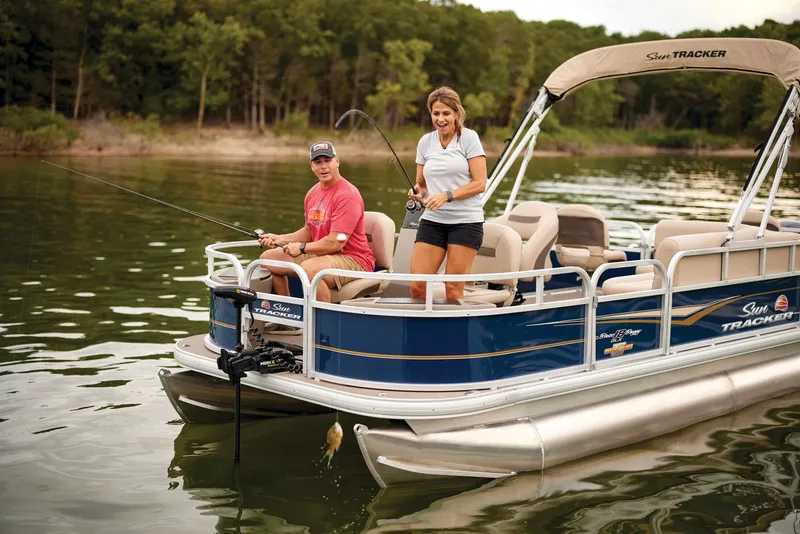 Slide: The Image of Sun Tracker Bass Buggy 18 DLX - 63