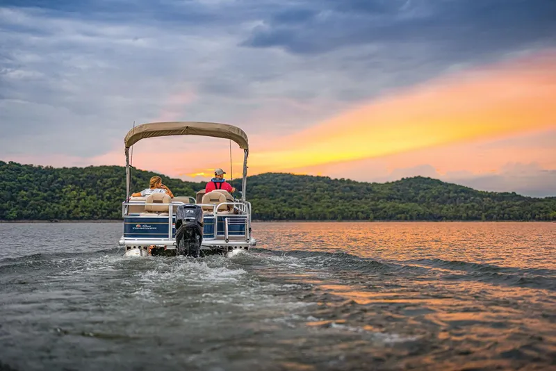 Slide: The Image of Sun Tracker Bass Buggy 18 DLX - 65