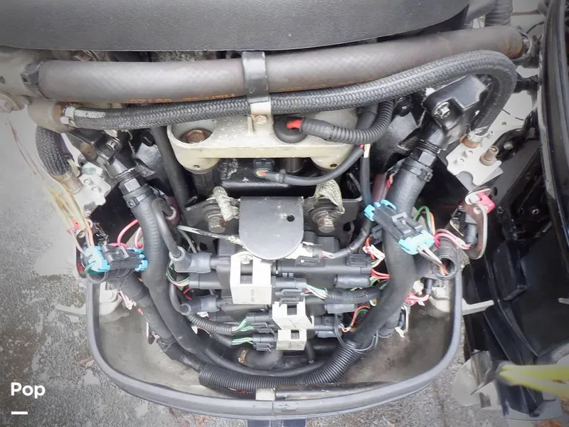 Slide: The Image of 2003 Trophy 2902 WA for sale in Kingsville, MD - 36