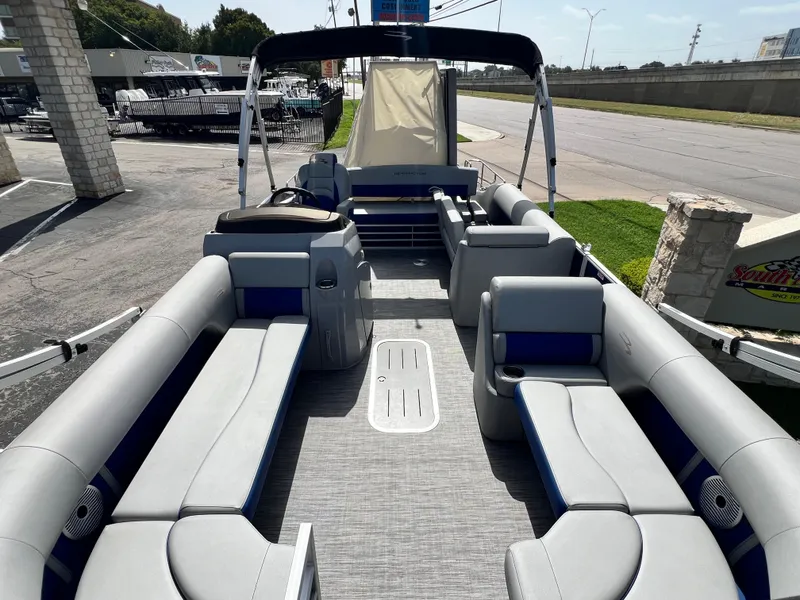 Slide: The Image of 2022 Bennington 23LSB pontoon boat interior with spacious seating and modern design. - 6