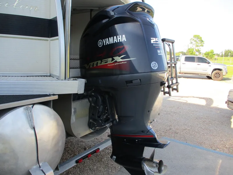 Slide: The Image of Yamaha VMAX 250 outboard motor on 2007 Avalon Excalibur 27' boat. - 7