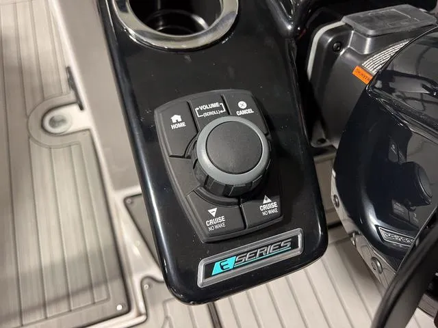 Slide: The Image of Yamaha 222SD 2023 - 22