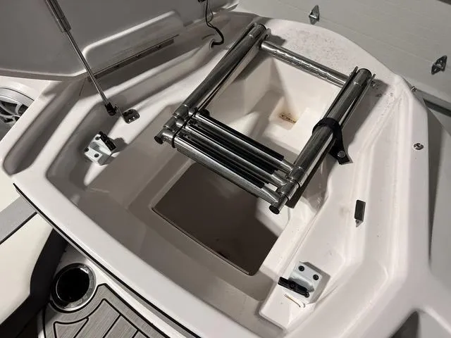 Slide: The Image of Yamaha 222SD 2023 - 32