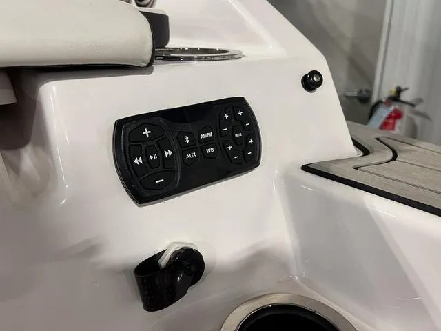 Slide: The Image of Yamaha 222SD 2023 - 8